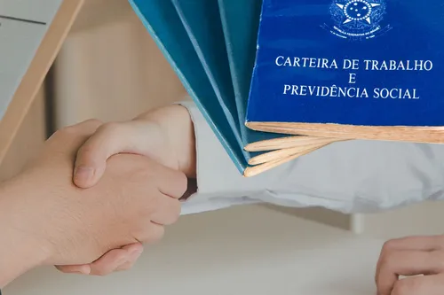 Empresas de Papanduva anunciam vagas disponíveis