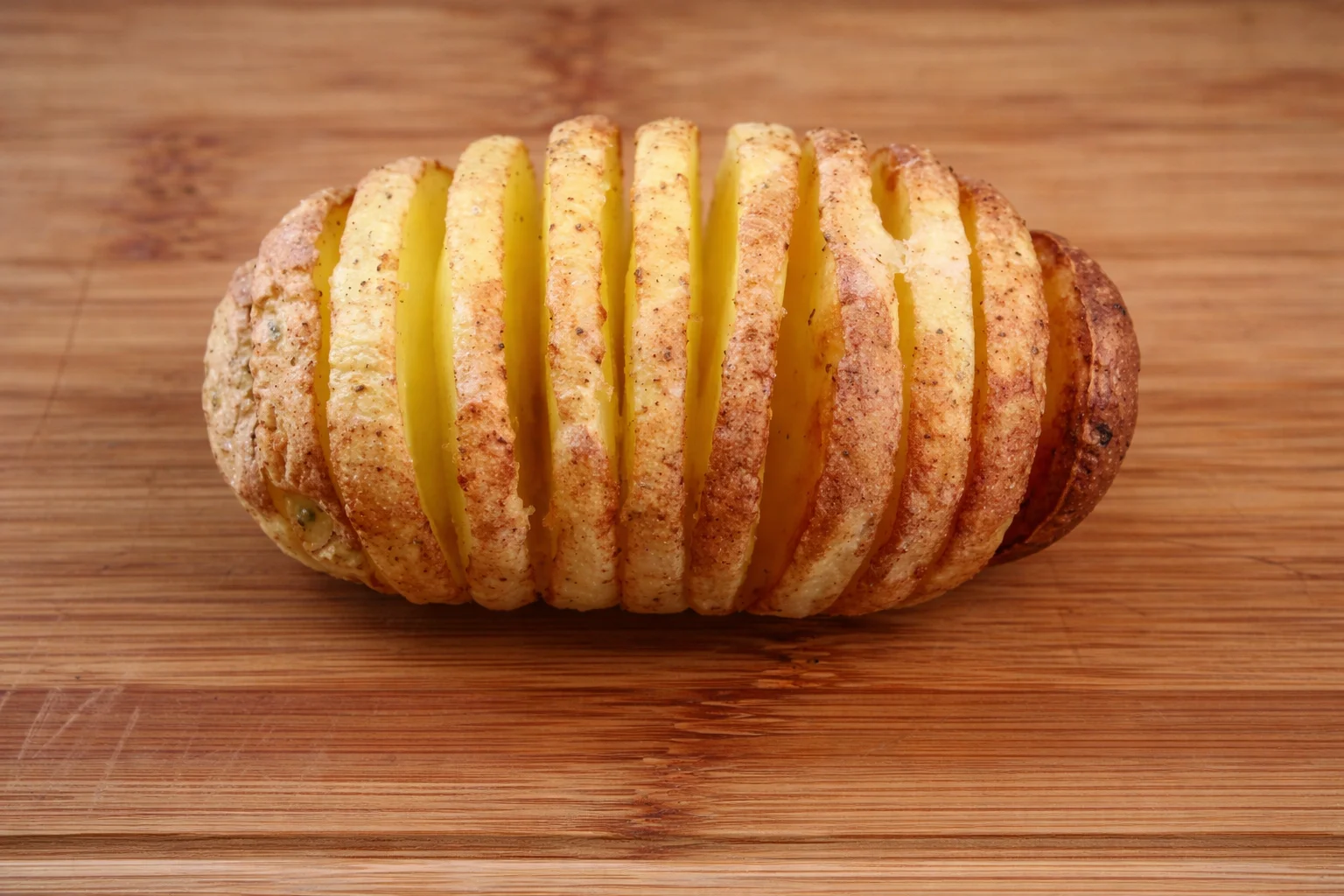 (VÍDEO) Receita da Semana: batata sanfonada na airfryer
