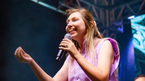 Justiça nega liminar do MP em processo de improbidade contra então prefeita Juliana Maciel