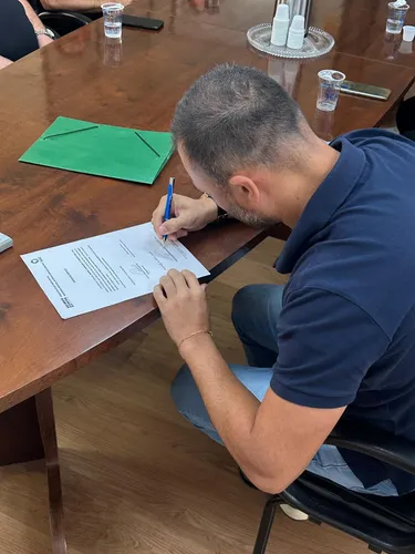 Prefeitura assina ordem de serviço para revitalização da praça do bairro Fundão