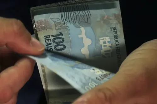 INSS começa a pagar 13º salário nesta semana