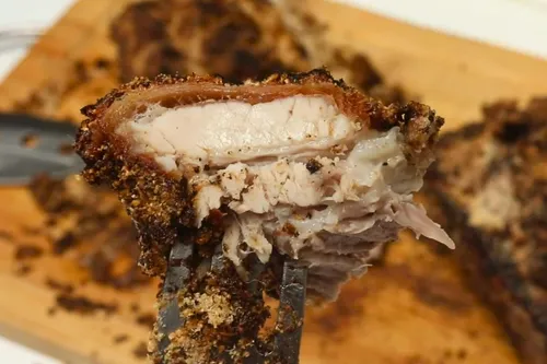 (VÍDEO) Receita da Semana: Costelinha com crosta de farinha