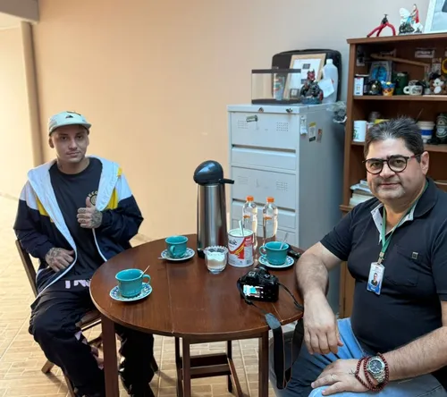 Rap ganha voz no interior: jovem artista de Papanduva aposta na cultura urbana e enfrenta desafios