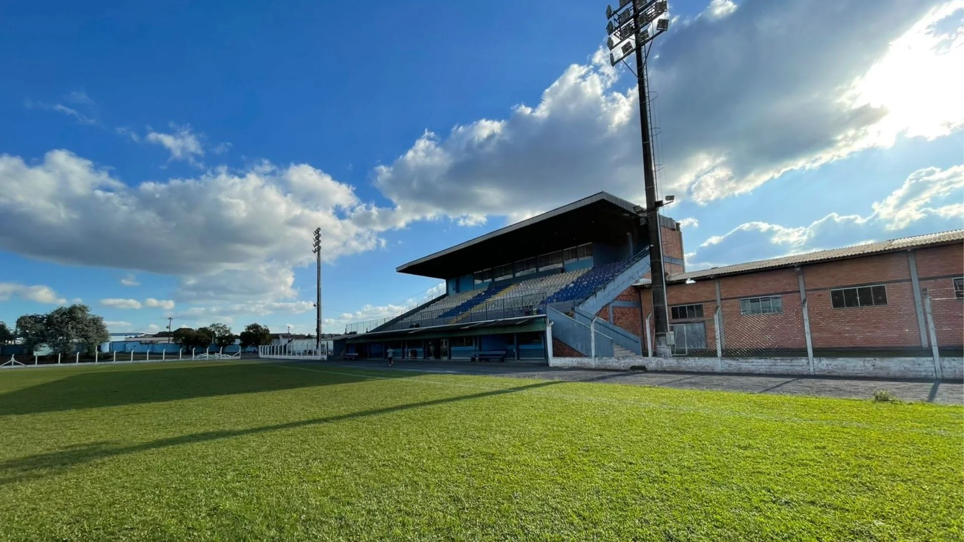 Campeonato Escolar de Futebol movimenta o Estádio Ditão em Canoinhas