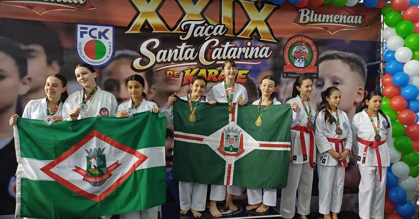 Academia Conjopan/FMD conquista 20 medalhas na Taça Santa Catarina de Karatê