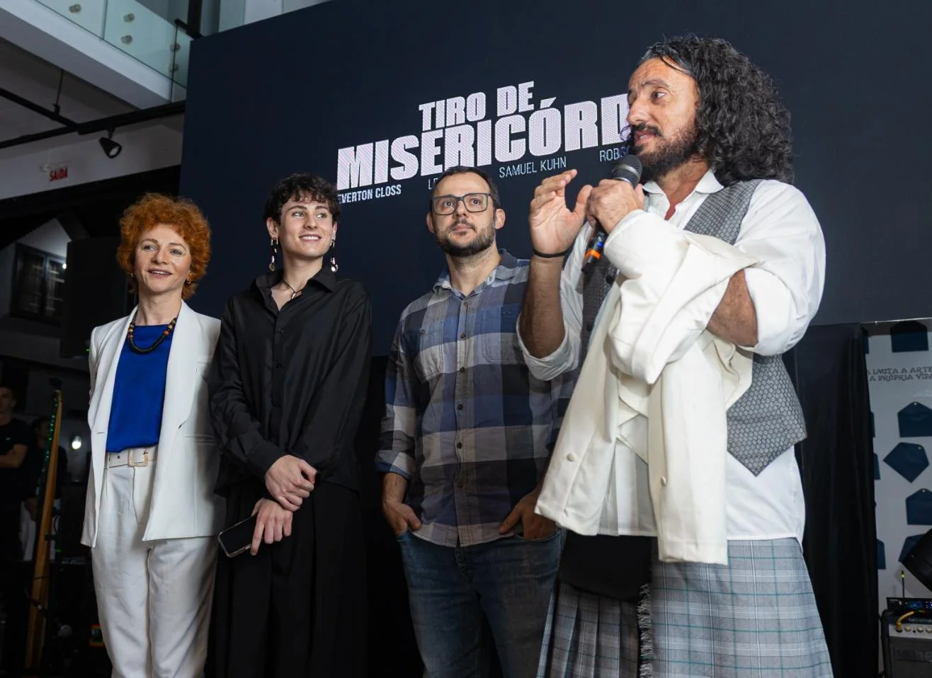 Sucesso de público e celebração marcaram o lançamento de Tiro de Misericórdia no Instituto Internacional Juarez Machado com Robson Rodrigues no elenco
