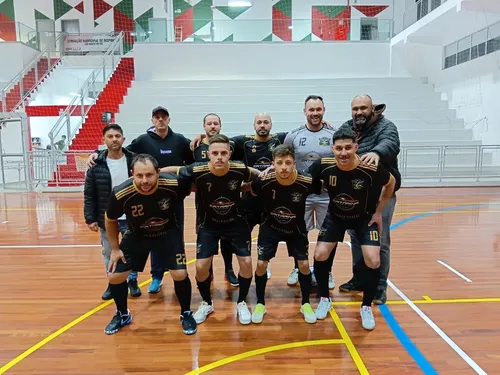 Veterano 40+ e 1ª Divisão movimentam o futsal de São Bento do Sul