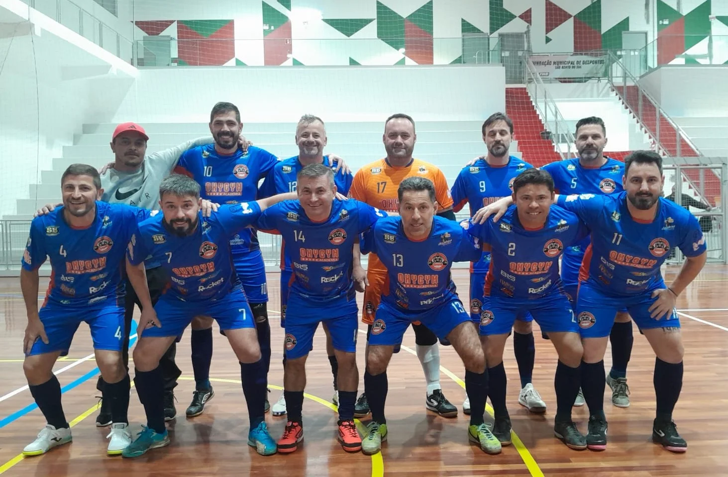Oxygym Academia e SB Parabrisas vencem pela rodada do Municipal de Futsal Veteranos 40+