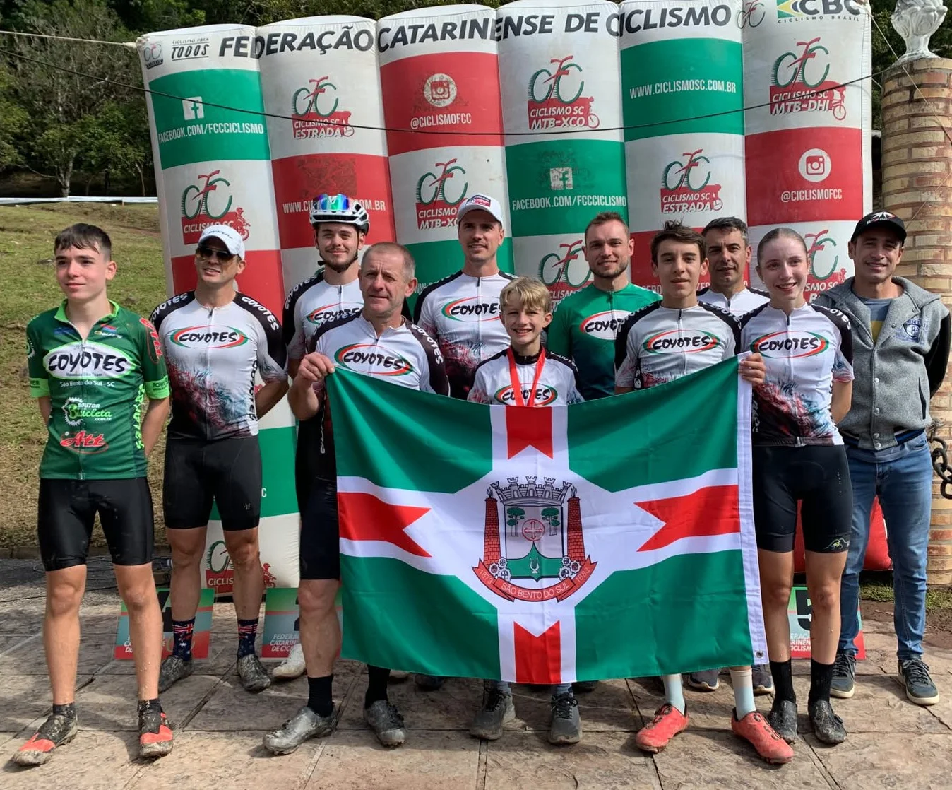 Atletas da FMD/Coyotes conquistam pódios e se destacam no Catarinense de Mountain Bike XCO