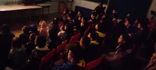 Projeto leva sessões de cinema às escolas municipais e amplia acesso à cultura em São Bento do Sul