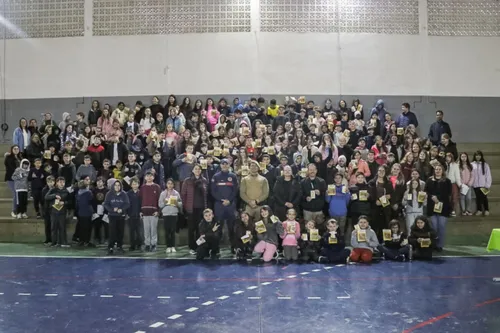 “Maio Amarelo”: ação beneficia 300 alunos em Papanduva