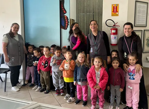 Alunos do CEIM Pingo de Gente visitam Museu Natural Entomológico em São Bento do Sul