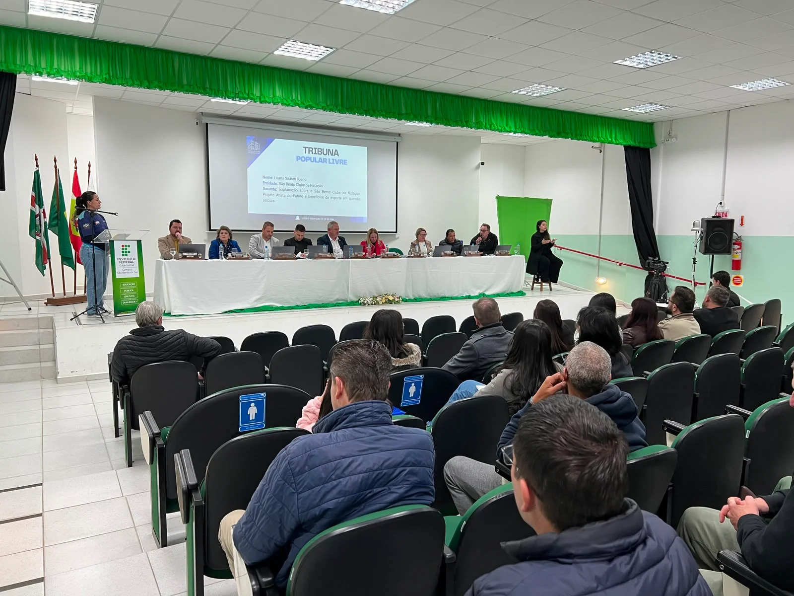 Câmara realiza sessão itinerante no bairro Centenário e aproxima Legislativo da comunidade