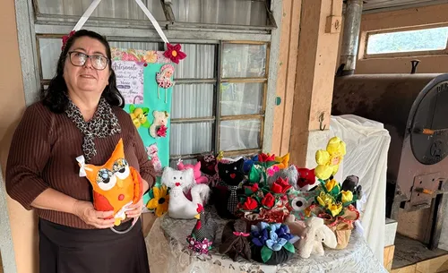 Projeto "Tecendo Sonhos" oferece oficinas gratuitas de artesanato