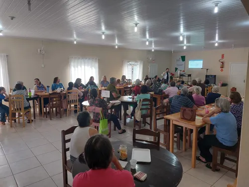 Estratégia Saúde da Família desenvolve atividades de educação em saúde para idosos em Bateias de Baixo