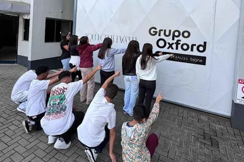 Jovens de Papanduva e região visitam a Oxford