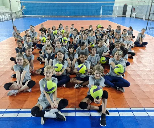 Projeto Voleibol para Sempre atende 367 crianças e adolescentes em São Bento do Sul
