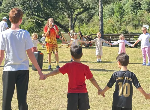 Parque Paraíso das Araucárias, em Campo Alegre, terá recreação infantil no domingo