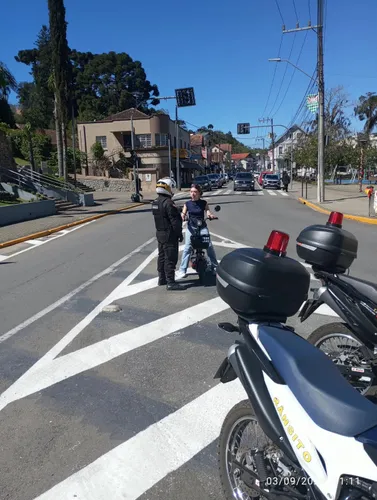 Detru reforça orientações para uso seguro de motos e bicicletas elétricas em São Bento do Sul