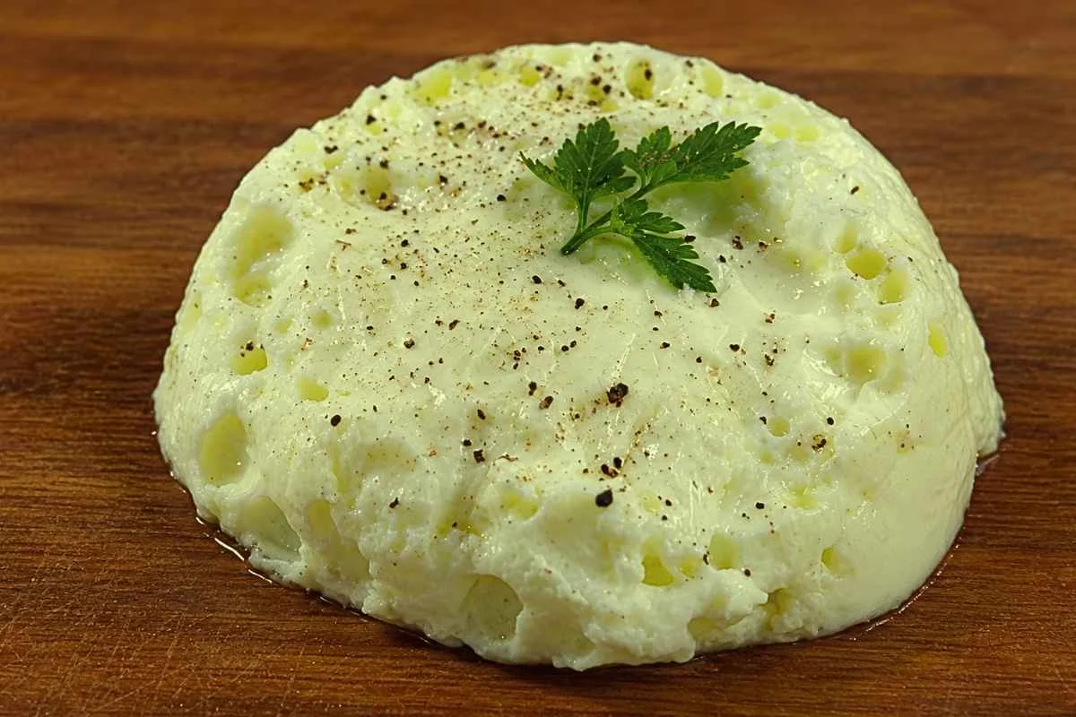 (VÍDEO) Receita da Semana: Ovo no banho-maria