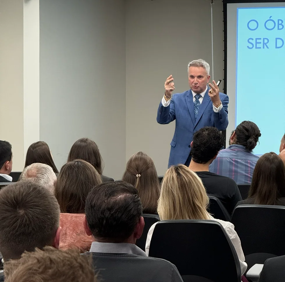Palestra orienta empresários sobre contratos, cobranças e protesto de títulos