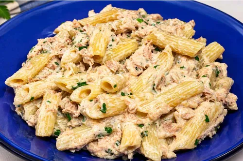 (VÍDEO) Receita da Semana: Macarrão com atum cremoso
