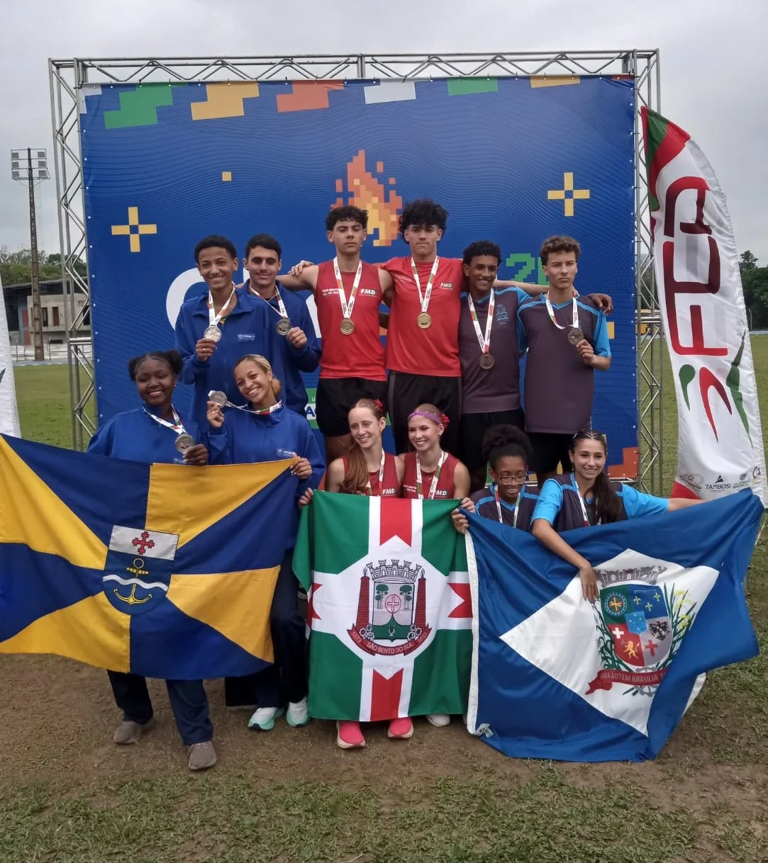 Atletismo de São Bento do Sul conquista vice-campeonato geral na Olesc e estabelece novo recorde