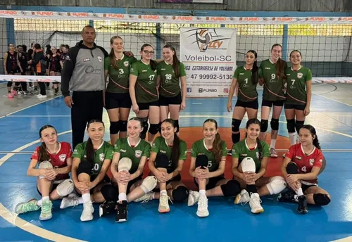 Vôlei Sub-15 feminino da FMD São Bento disputa final da Série Prata em casa