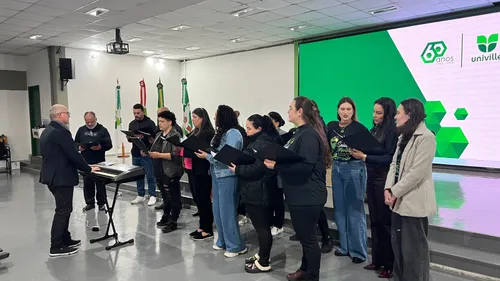 1º Seminário Municipal de Saúde Mental reúne profissionais de sete municípios em São Bento do Sul