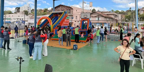 Festa do Dia das Crianças reúne cerca de 400 pessoas no CEU das Artes, em São Bento do Sul