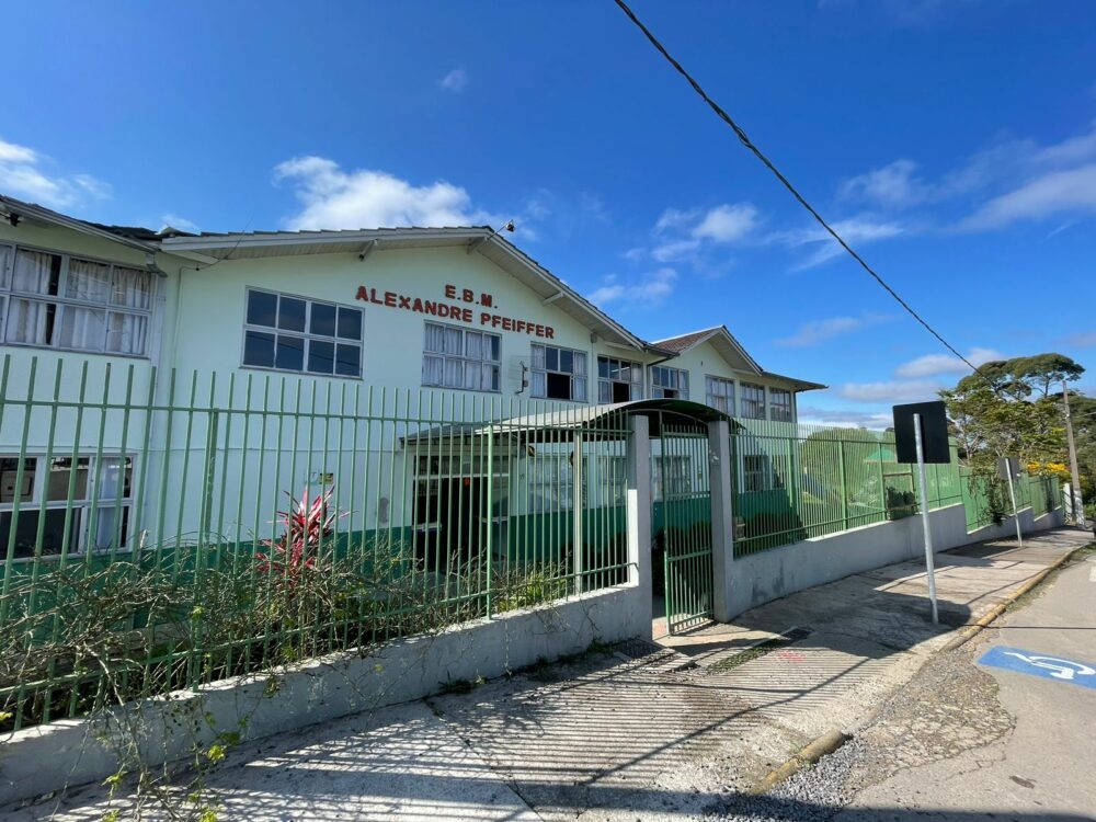 Imagem para matéria Reforma da Escola Alexandre Pfeiffer 