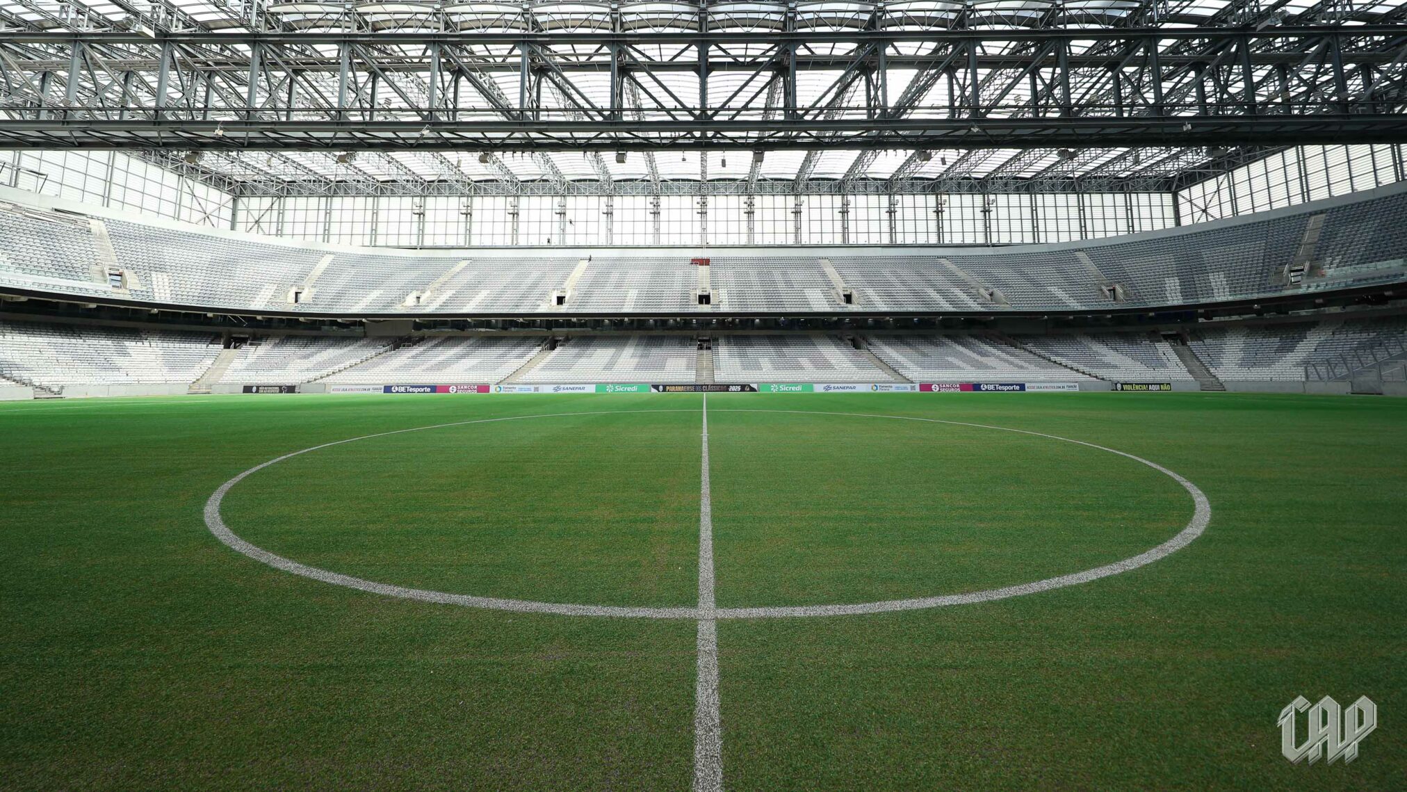 Imagem para matéria Sintético ou natural: o que está em debate em relação aos tipos de gramado utilizados no futebol? 